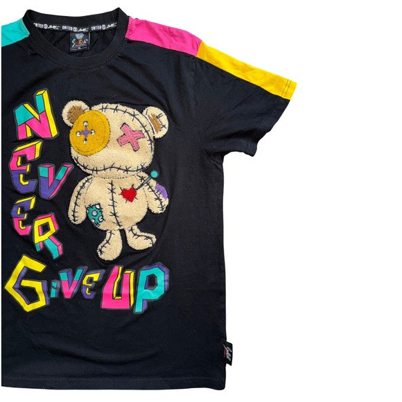 Switch Remarkable T Shirt Women Black Never Give Up Voodoo Bear Graphic Multi - Picture 2 of 8